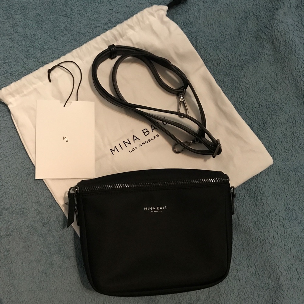 Mina Baie Nylon Fanny